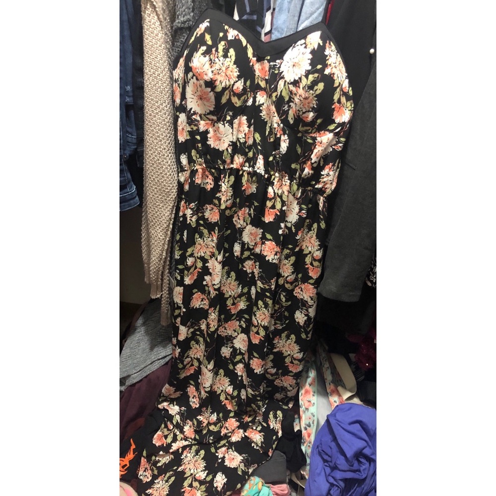 Xxl maxi dress. Super pretty. Xhilaration Target